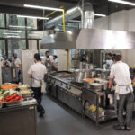 Primăria Sectorului 2 vrea să ceară „învoire” de la Capitală pentru înființarea unui centru de pregătire gastronomică destinat elevilor. Proiectul așteaptă votul consilierilor locali | FOTO: Inquam Photos / Octav Ganea