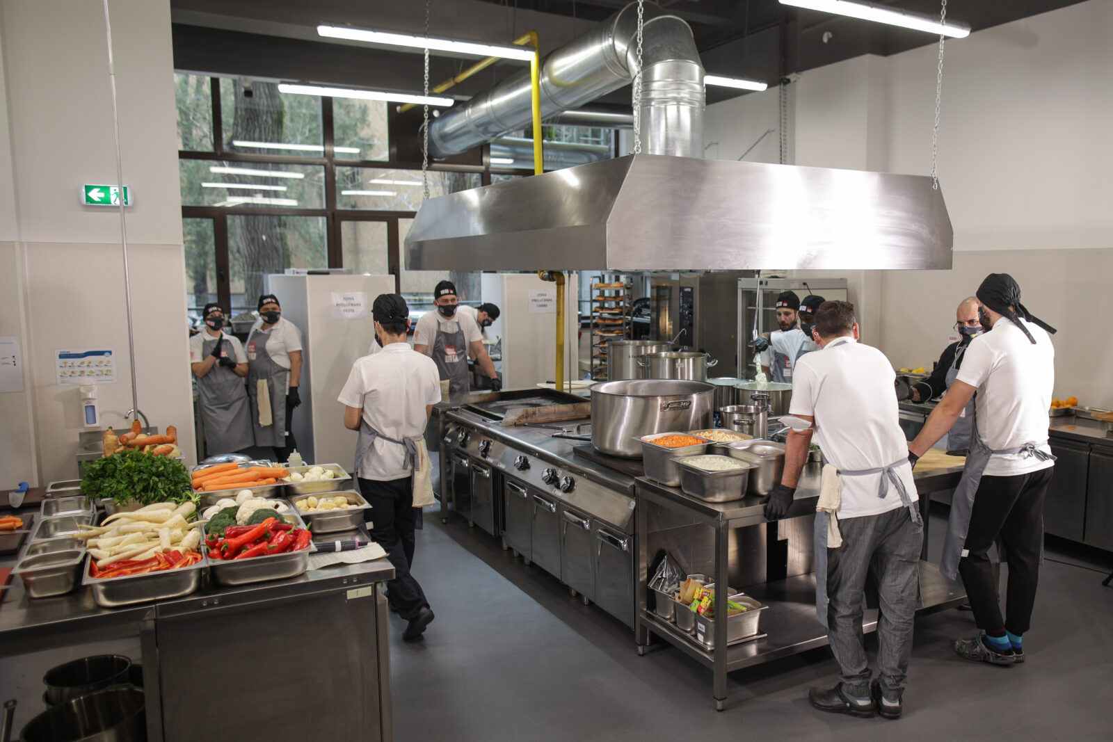 Primăria Sectorului 2 vrea să ceară „învoire” de la Capitală pentru înființarea unui centru de pregătire gastronomică destinat elevilor. Proiectul așteaptă votul consilierilor locali | FOTO: Inquam Photos / Octav Ganea