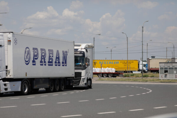 Platforma de taxare TollRo va putea fi utilizată începând cu 1 octombrie. Rovinietele cumpărate deja rămân valabile | FOTO: Inquam Photos /George Călin