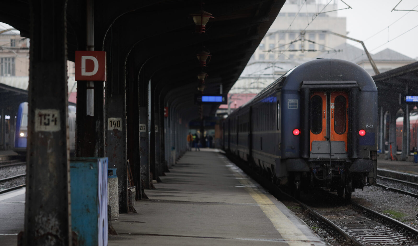 CFR Călători modifică circulația a șapte trenuri cu opriri în Gara de Nord din cauza unor lucrări la gara din Târgu Jiu FOTO: Inquam Photos / George Calin