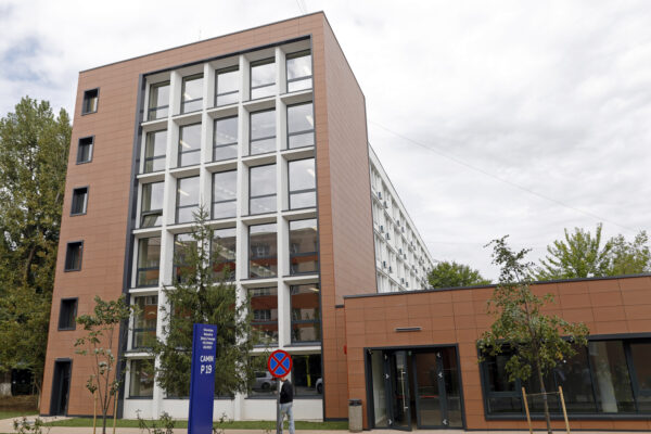 Mercurial studențesc | Cămin sau chirie? Cât costă chiria studenților din provincie admiși la universitățile din Capitală | FOTO: Inquam Photos / Mălina Norocea