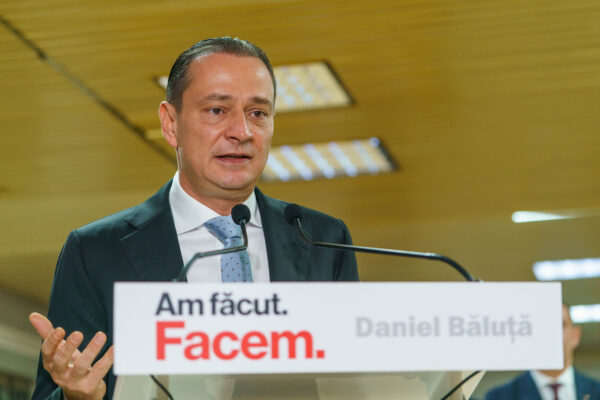 Gunoiul din Sectorul 4, plătit de cetățeni direct în conturile unei firme din grupul Toyo. Primarul Daniel Băluță a zburat cu avioanele de lux ale companiei
