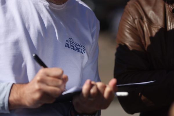 PMB trebuia să implementeze zone cu emisii scăzute încă de anul trecut. O petiție cere acum ca măsura să fie introdusă din 2028