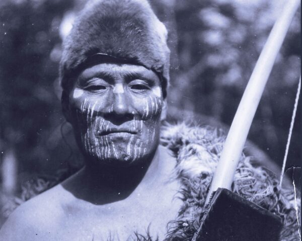 Expoziție despre popoarele indigene din Patagonia chiliană, la Institutul Cervantes 