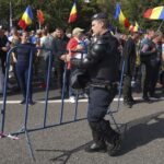 Trafic restricționat în centrul Bucureștiului pentru protestul fermierilor. Jandarmii au intervenit cu gaz lacrimogen