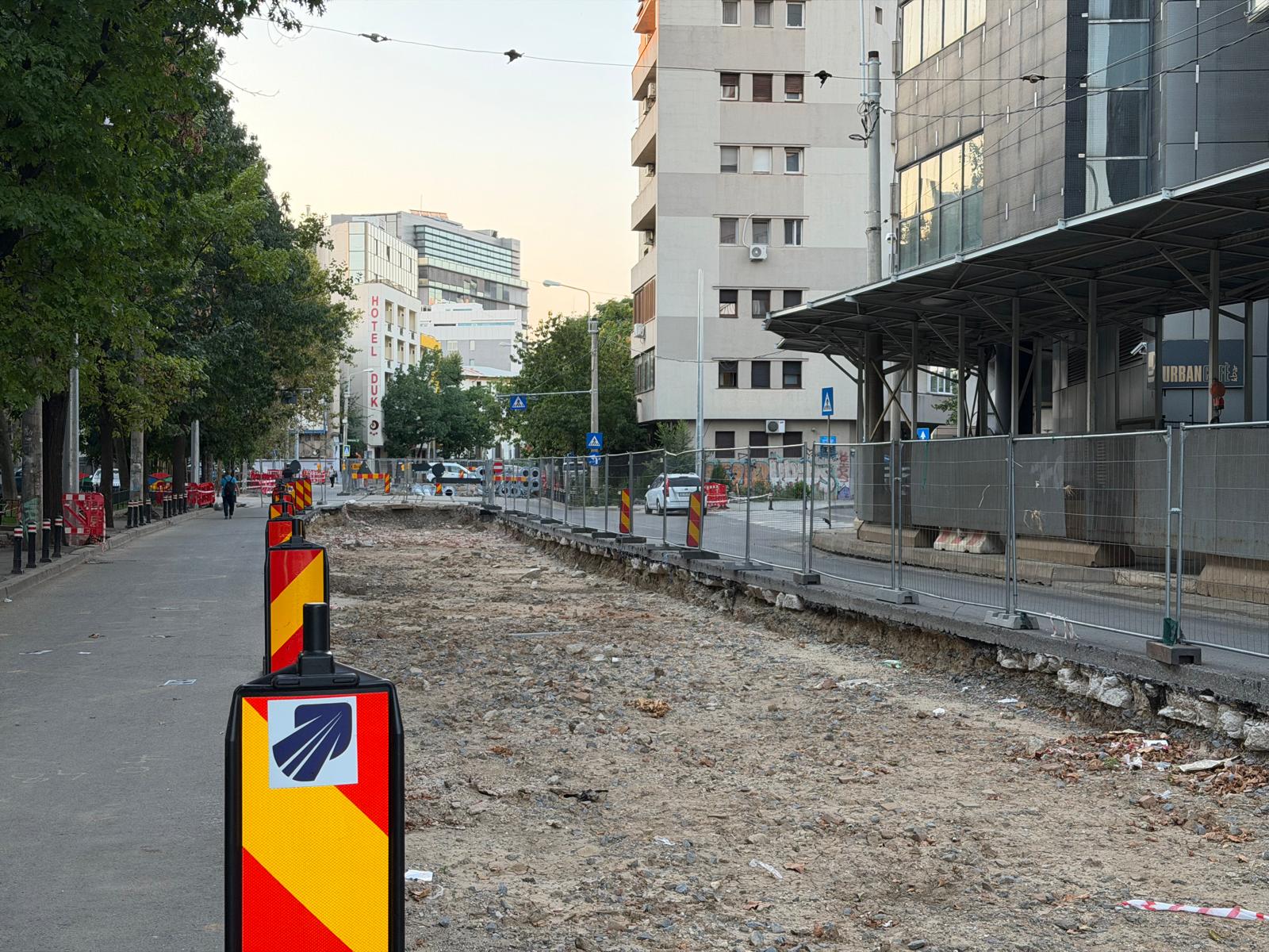 Ce se află în trecut în zona unde este astăzi Strada Armand Călinescu. Posibile vestigii au fost descoperite sub șinele de tramvai în timpul lucrărilor de modernizare