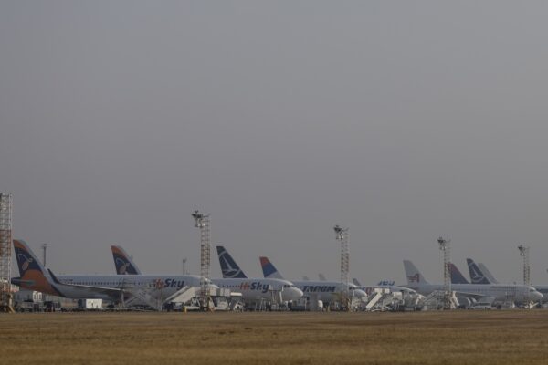 Sector 1 | Avizele emise de Autoritatea Aeronautică Civilă Română pot fi solicitate și online, de astăzi FOTO: Inquam Photos/Octav Ganea