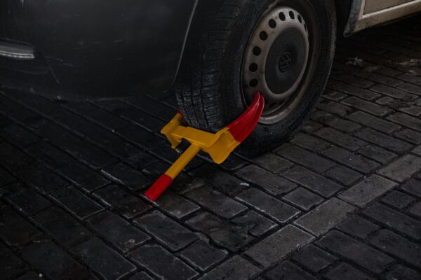 Capitala ar putea avea un registru unic pentru mașinile ridicate. PMB vrea să implementeze o platformă care să centralizeze sesizările și tarifele plătite | FOTO: Unsplash