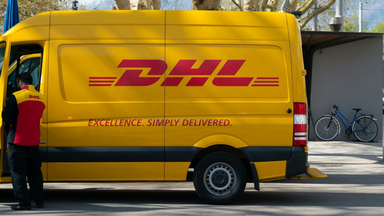 Aprovizionarea și curieratul ar putea fi interzise în orele de vârf în București. Primăria propune măsura pentru reducerea traficului din oraș