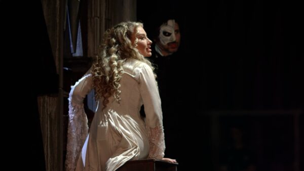 Escrocherie cu bilete pentru spectacolul „Fantoma de la Operă”. Opera Națională București avertizează: „Nu cumpărați de la persoane fizice”