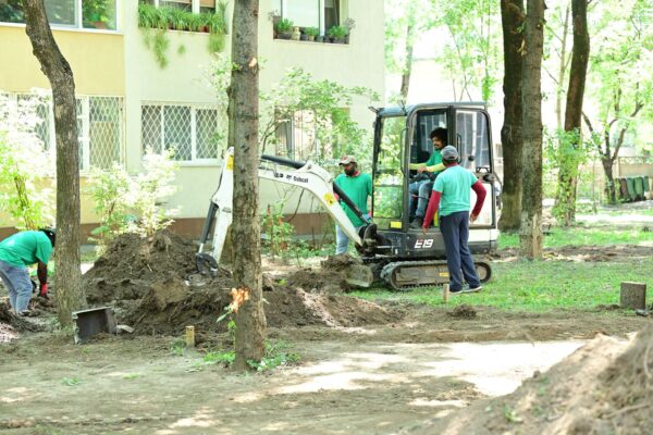 Masterplanuri pentru regenerarea urbană din Sectorul 1. Primăria vrea să reamenajere spațiile verzi din jurul blocurilor socialiste, în șase subzone