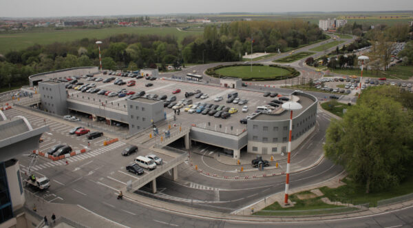 Acces automatizat parcările aeroporturile Otopeni și Băneasa