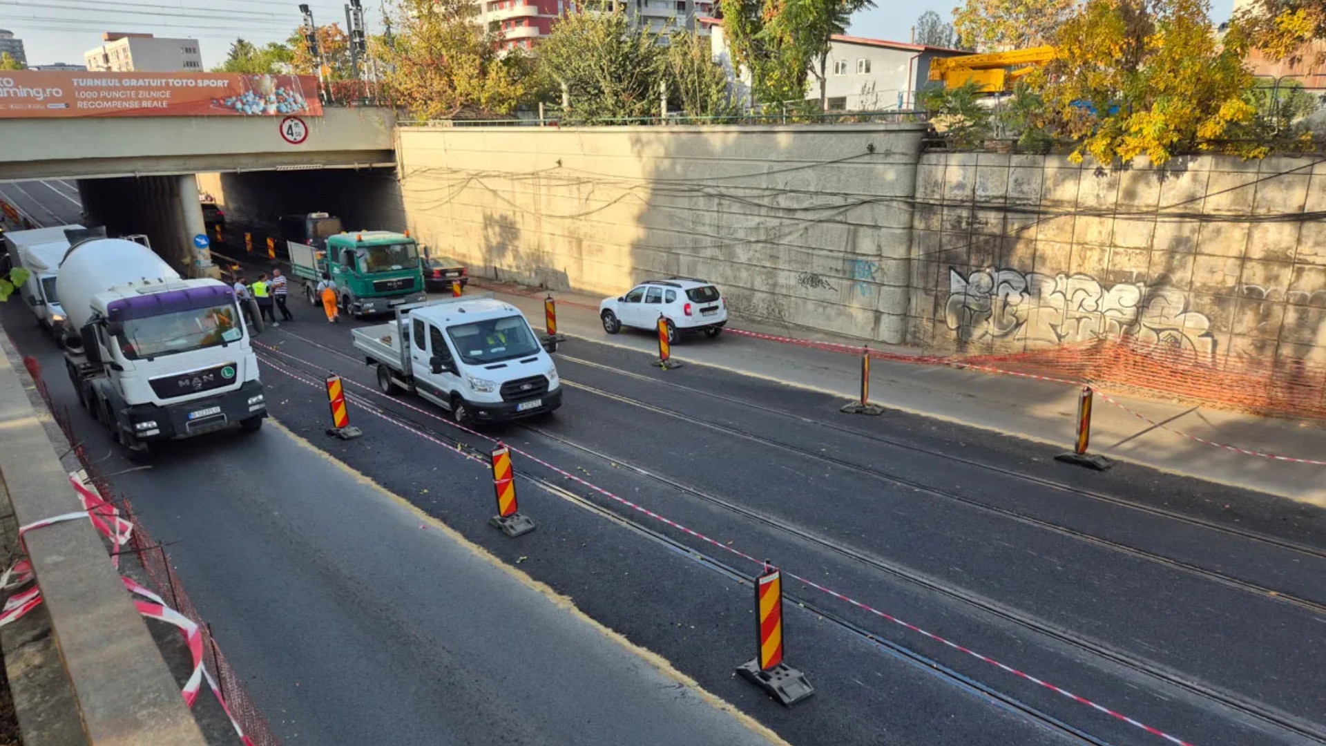 Se redeschide circulația pe două benzi pe sens în zona Podului Constanța. Modernizarea șinei de tramvai a fost finalizată
