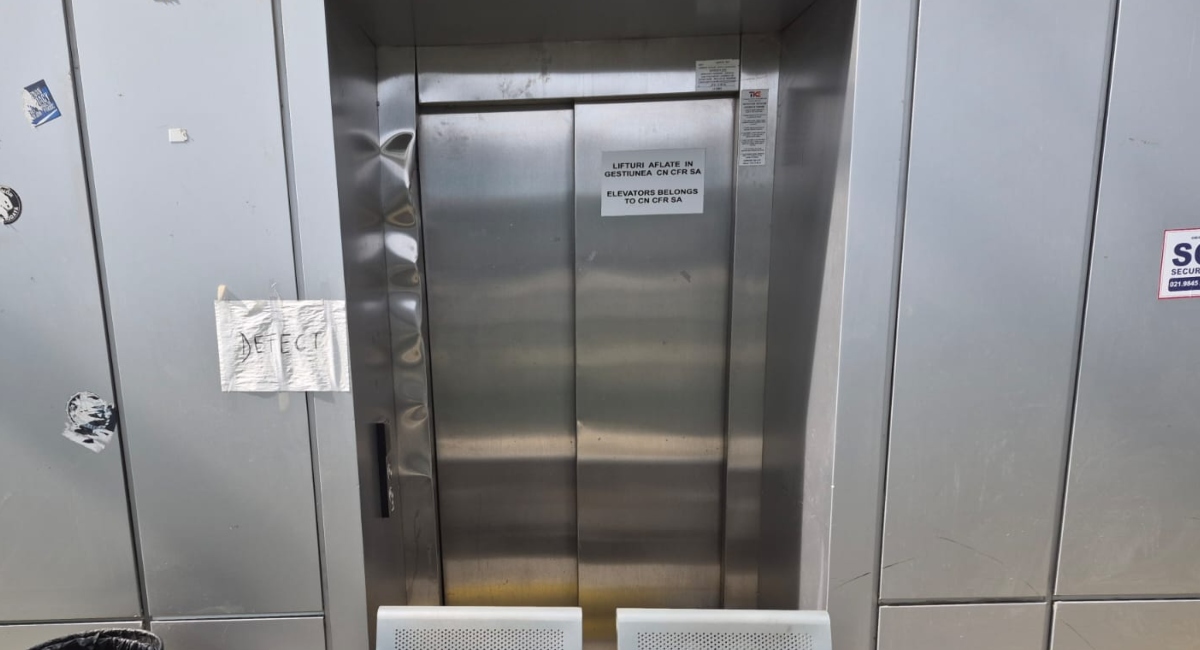 Liftul defect spre stația de tren de la Aeroportul Otopeni va fi înlocuit. Cât costă noul ascensor | Club Feroviar