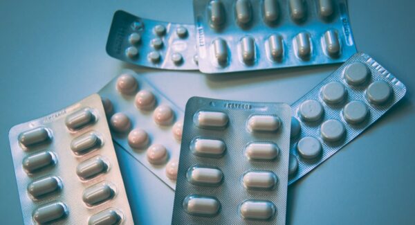 Medicamentele de răceală și gripă prețuri farmacii online București