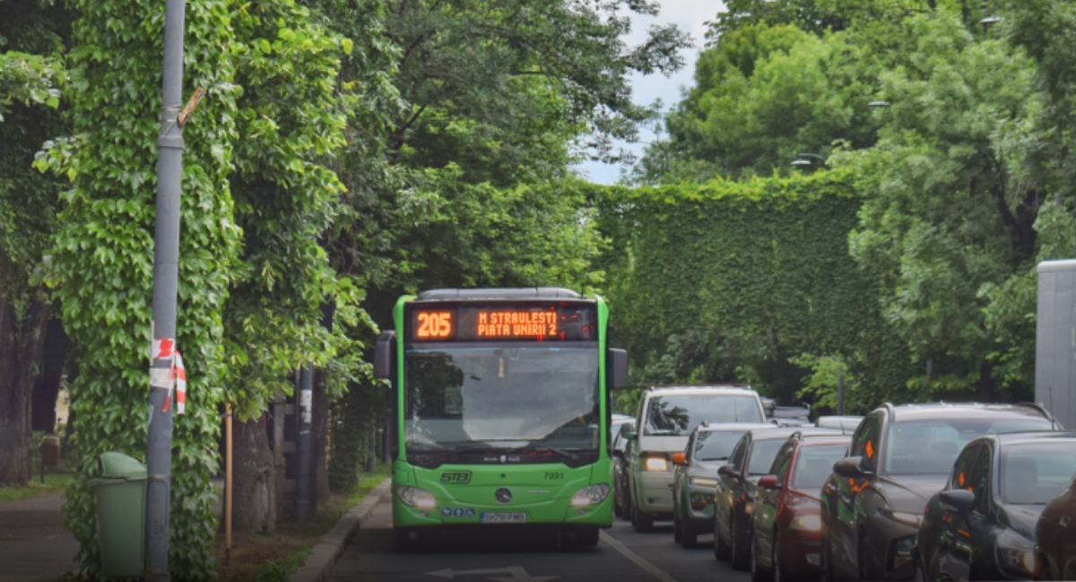 Nouă linii de autobuz vor fi deviate duminică, pentru „Trofeul București”