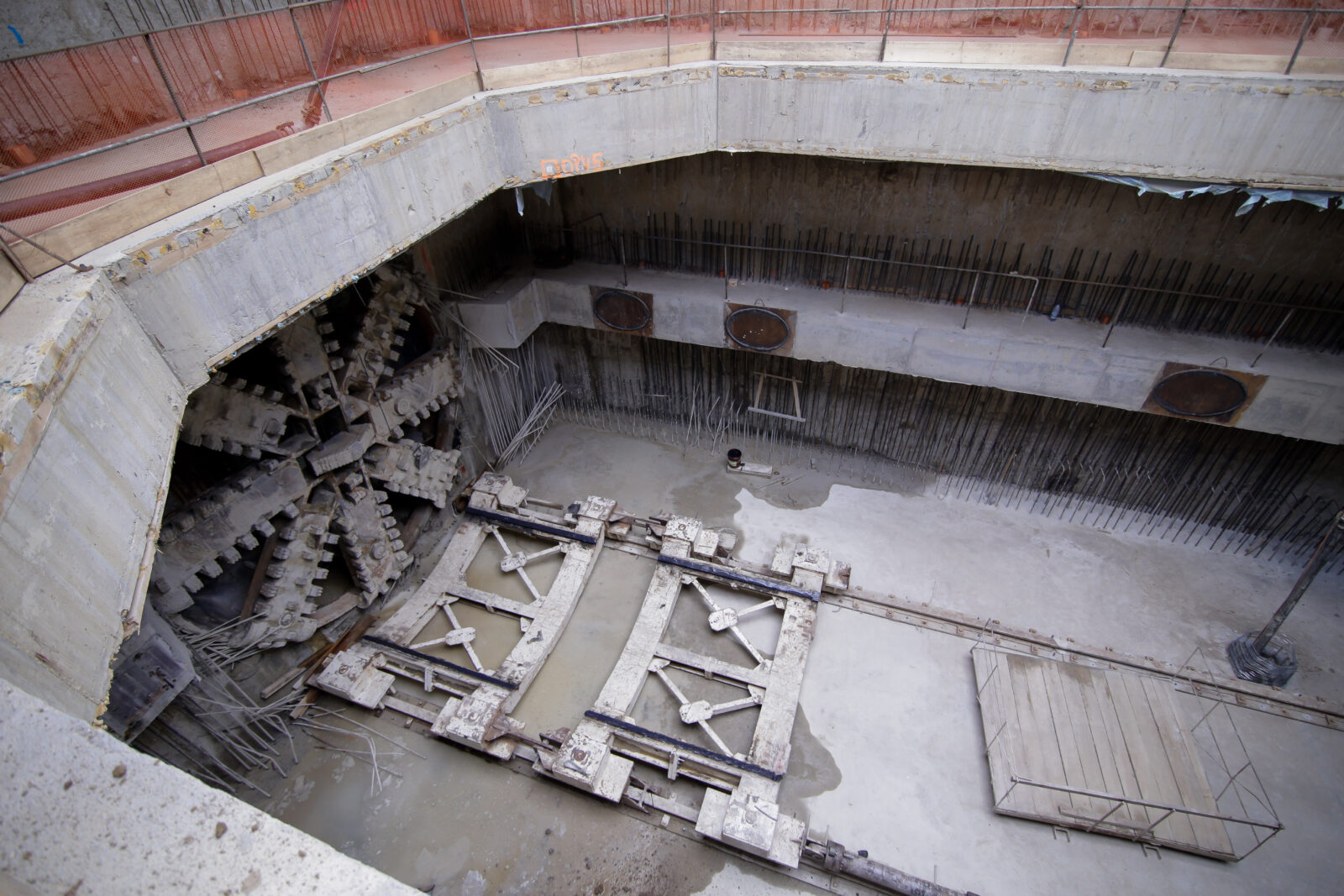 Magistrala 6: TBM-urile care vor fora tunelurile către Aeroportul Otopeni sunt transportate la stația Bruxelles
