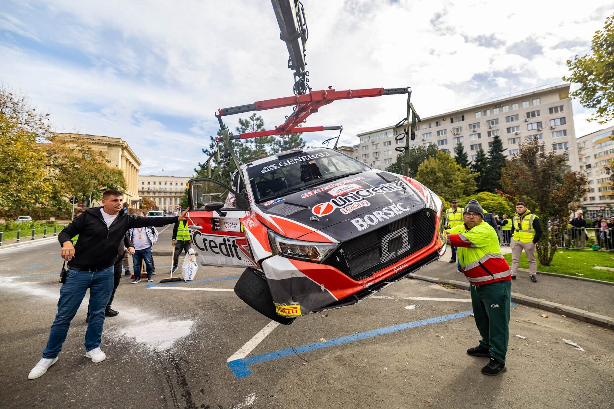 Titi Aur, despre accidentele de la Super Rally București 2026: „Sunt o lecție bună. Dacă vrei să fii șmecher cu mașina, dacă vrei să mergi tare, n-o face pe stradă pentru că poți muri”