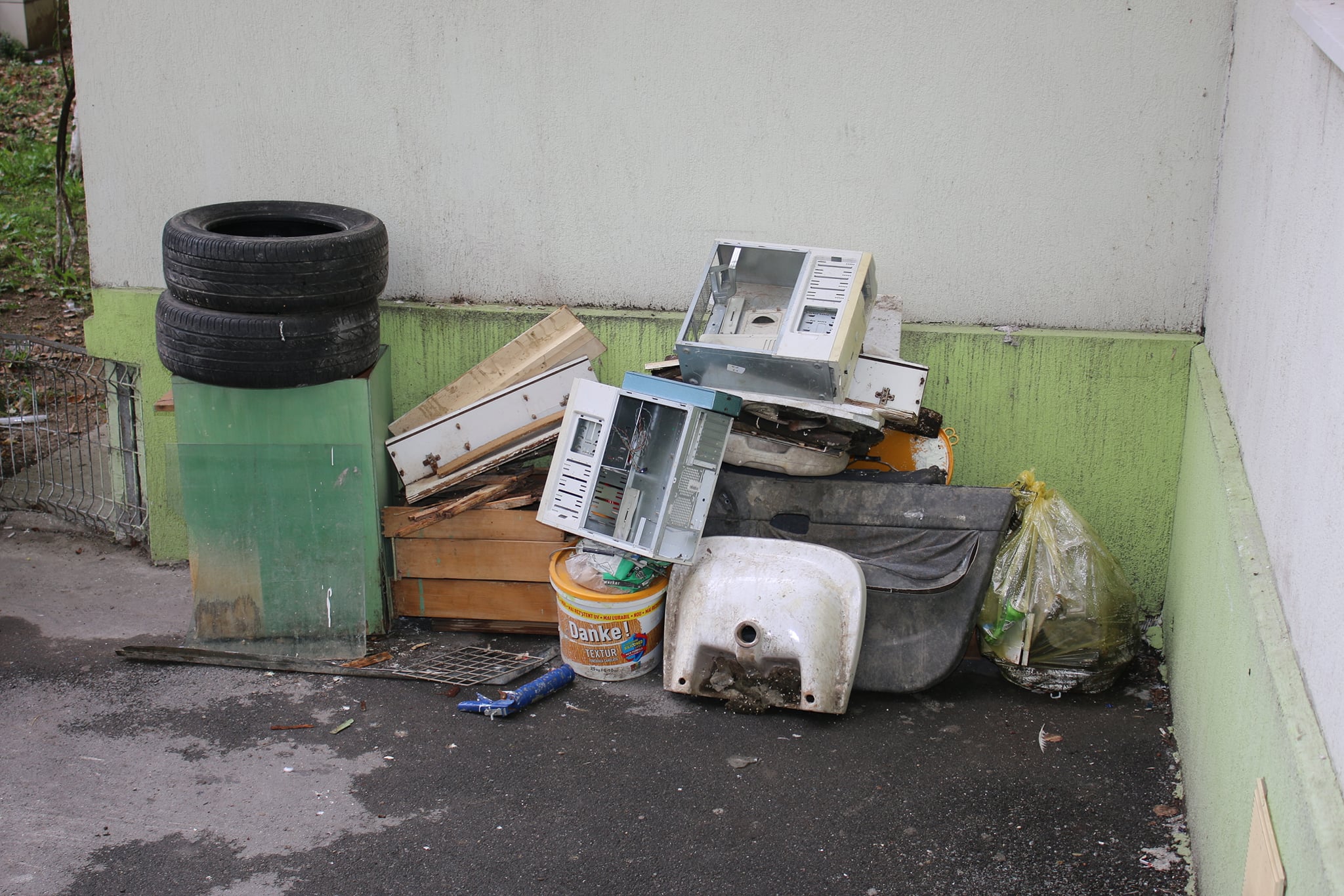 Cum se colectează deșeurile voluminoase în Sectorul 2. Unde sunt amplasate Centrele de Aport Voluntar
