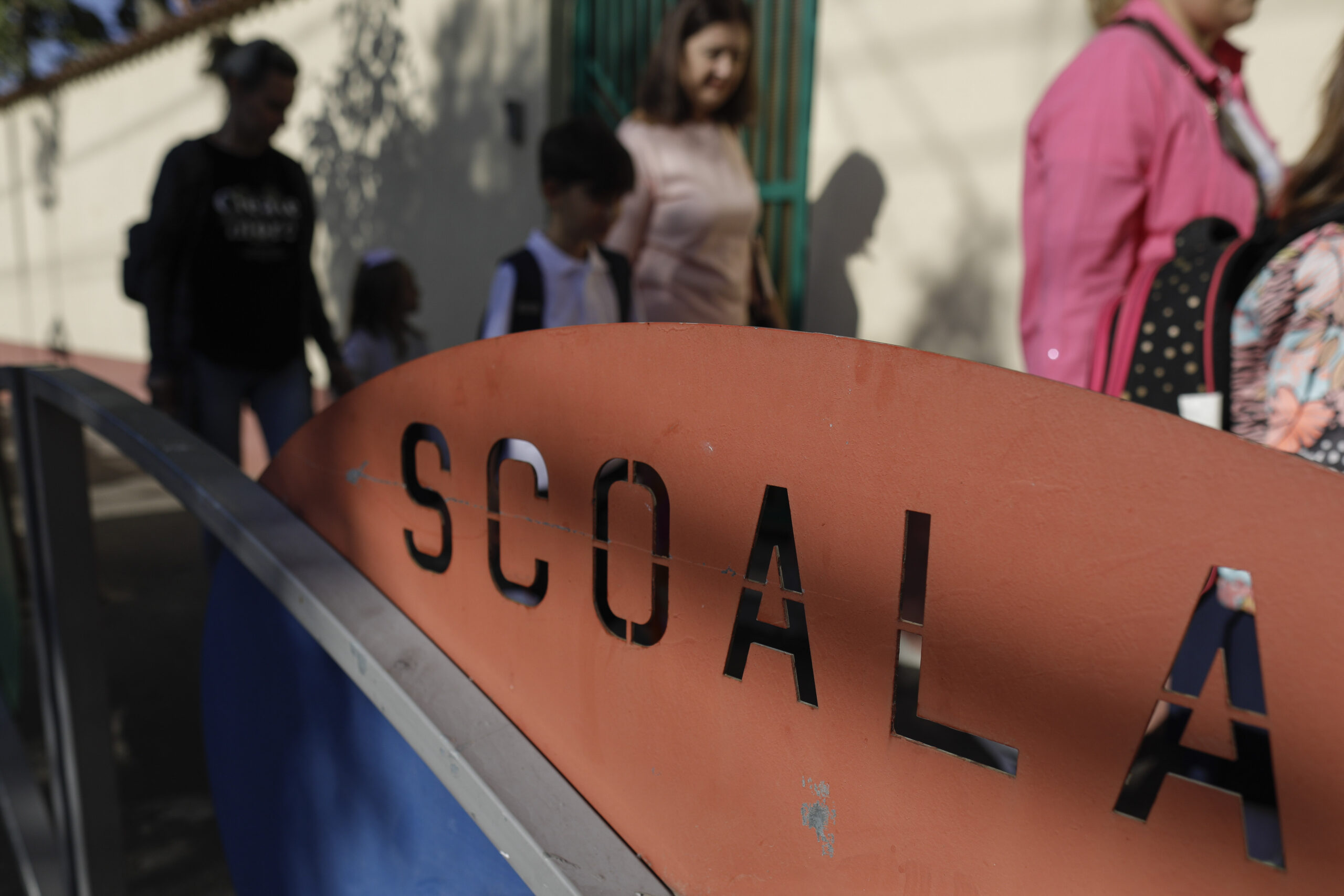 Elevă din București, trimisă în judecată după doi ani, pentru că ar fi lovit o profesoară. Incidentul a avut loc la o școală din Sectorul 1