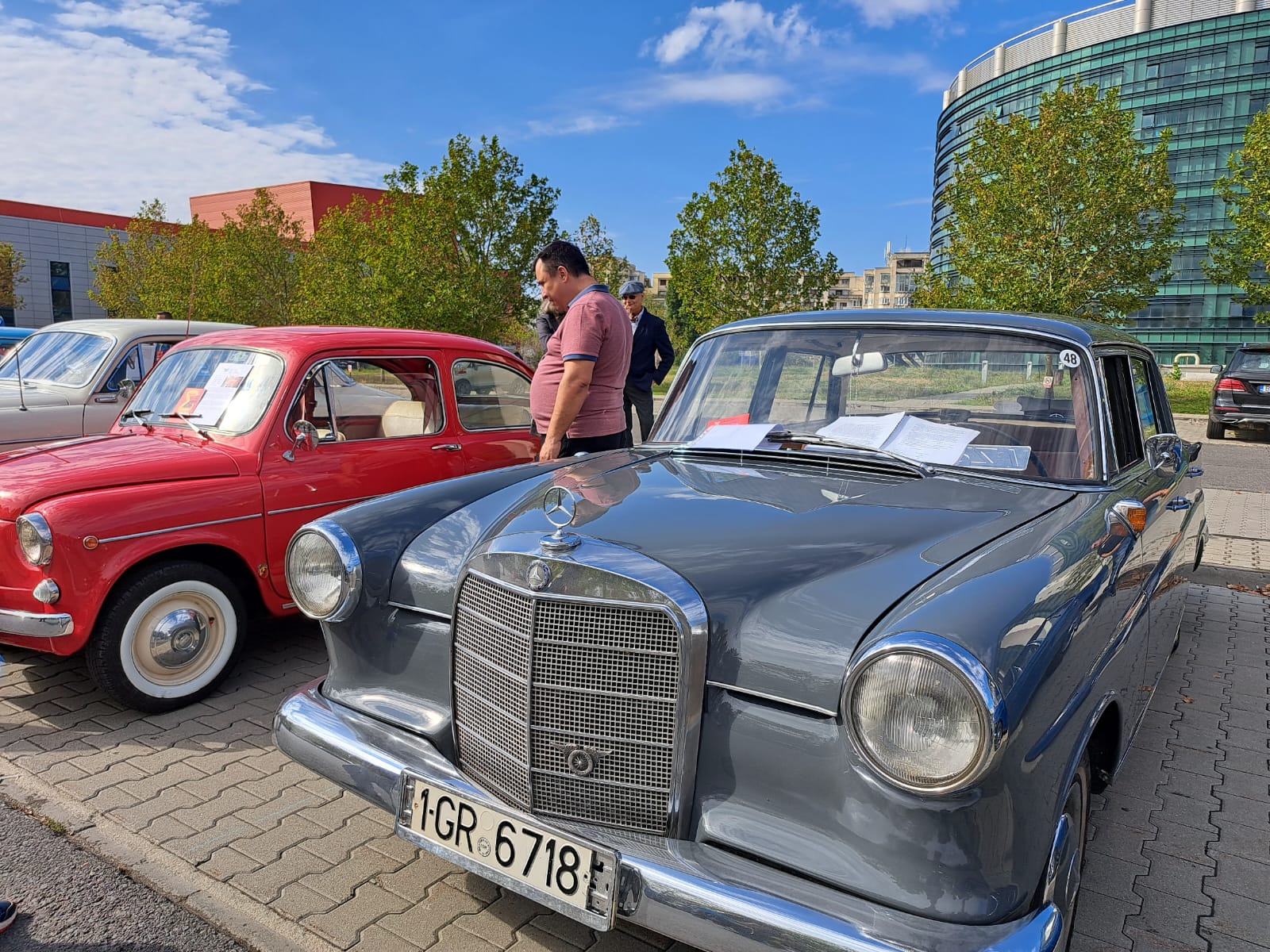 Socialistele Orașului se întorc în Capitală. Retromobil Club aduce o autospecială de transmisiuni TV la Biblioteca Națională, în weekend