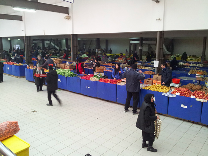 Licitație publică pentru închirierea spațiilor comerciale din piețe, în Sectorul 5. Cine poate participa și costul minim