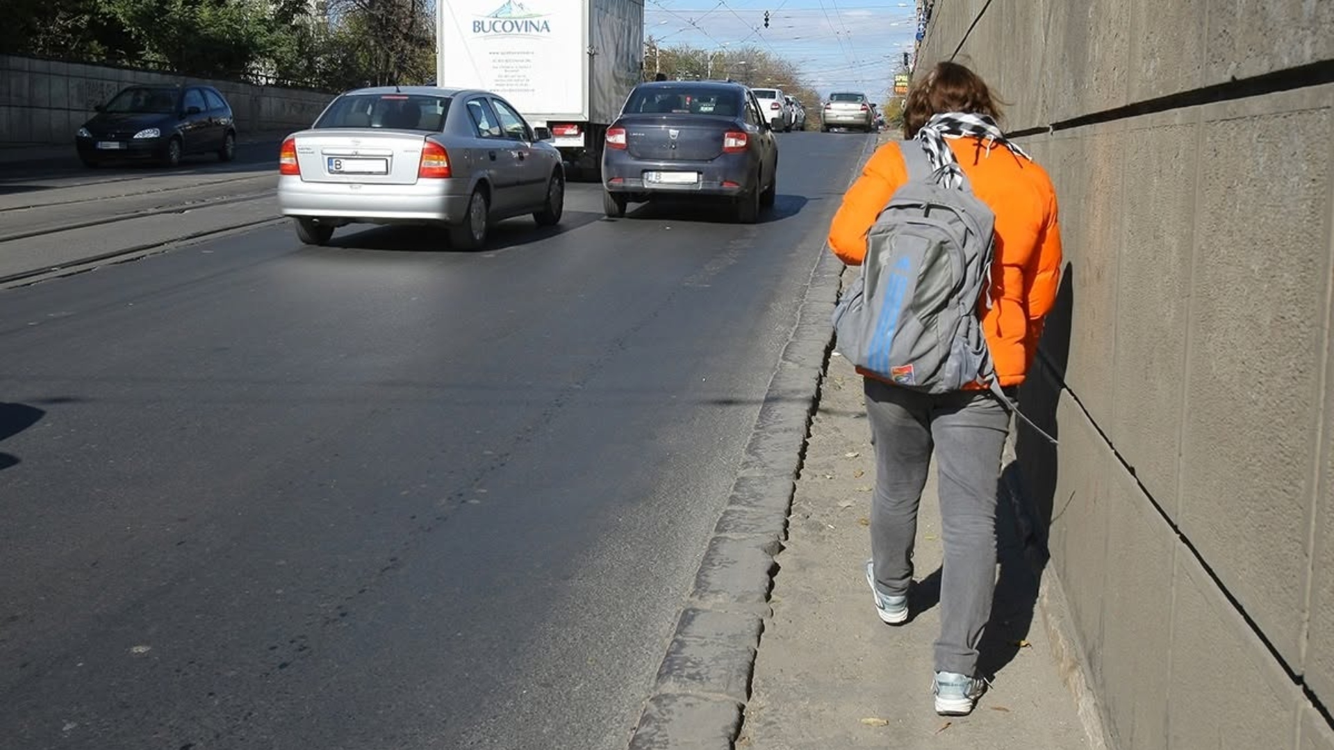 Propunere pentru lărgirea trotuarelor de la Podul Constanța. Asociația Metrou Ușor cere măsuri temporare pentru siguranța pietonilor