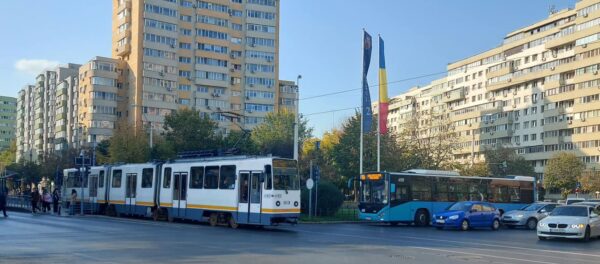 Mai multe vehicule STB, odată cu începerea școlii. Abonamentele gratuite pentru elevi, eliberate online. Foto: FB/ STB