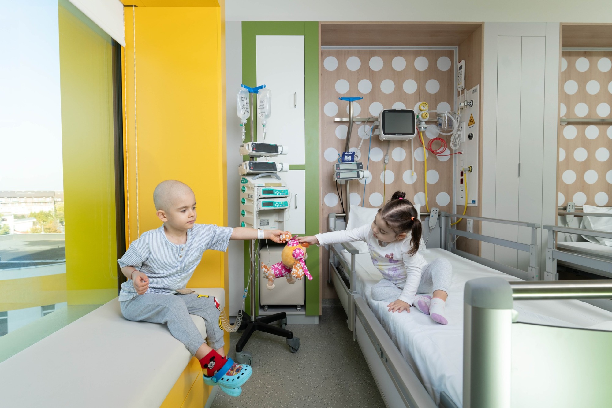 Spitalul Dăruieşte Viaţă, bilanţ la 8 luni de funcţionare: peste 2.300 operaţii. Iniţiativa #NoiFacemUnSpital continuă