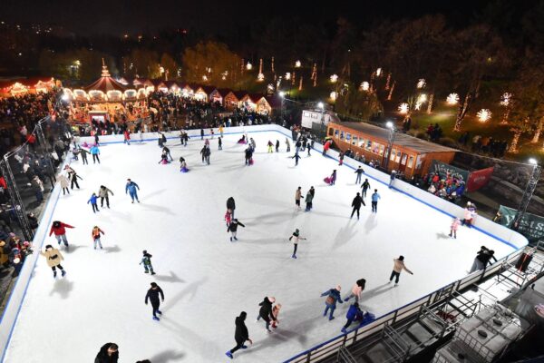 Patinoarul și trei căsuțe cu mâncare vor rămâne deschise în Parcul Drumul Taberei până pe 15 ianuarie