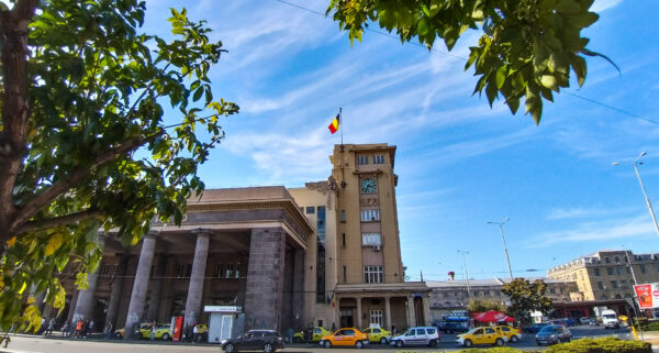 CFR Călători modifică circulația a cinci trenuri pe relația București-Brașov până la finalul lunii iunie FOTO: Arhivă