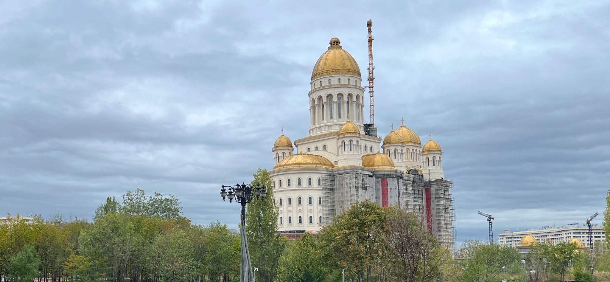 Ajutor de 10.000.000 de lei pentru Catedrala Mântuirii Neamului, pregătit de edilii Sectorului 1. Mai e nevoie doar de vot
