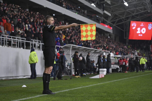 Amenzi de mii de euro la Dinamo - CFR Cluj. FOTO: INQUAM / Vali Martin