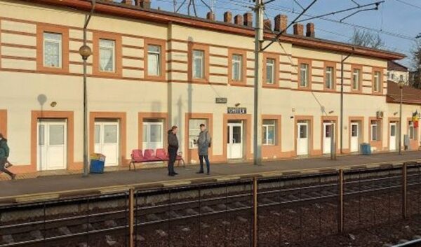 Salubrizarea, timp de doi ani, a gărilor CFR care apațin sucursalei București ar putea costa peste un milion de euro