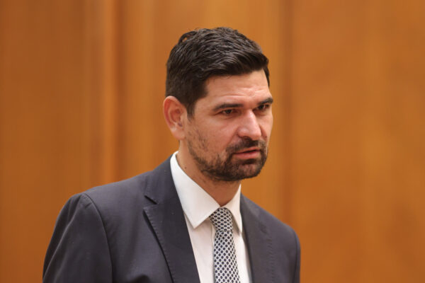 George Tuţă, şeful PNL Bucureşti Sector 1 şi primar de sector, mesaj anti-Ciucă. FOTO: INQUAM / Sabin Cîrstoveanu