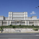 Condiţiile în care sediul Guvernului se va muta, temporar, în Palatul Parlamentului.