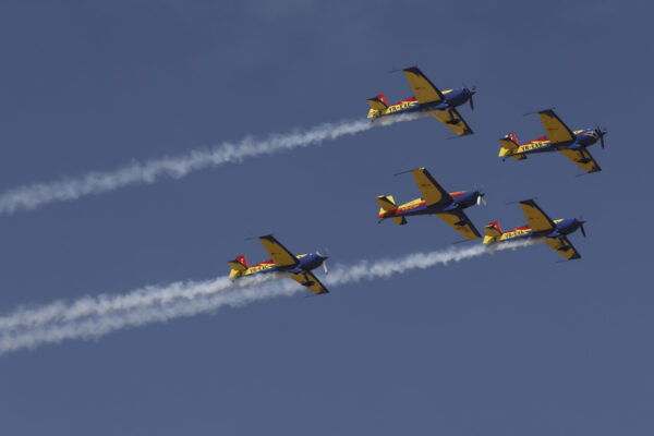 Aeroclubul României deschide înscrierile gratuite pentru tineri