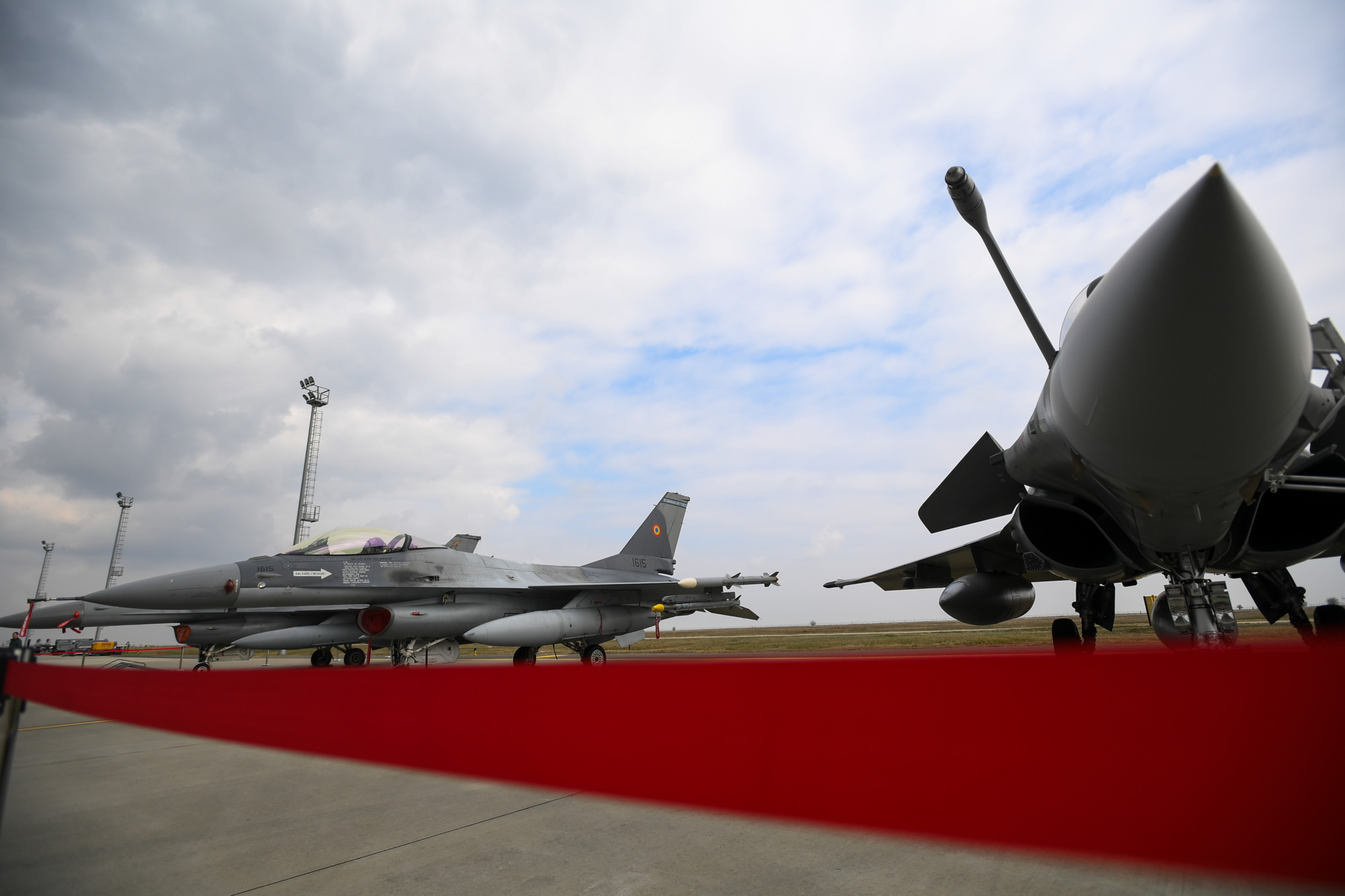 Ziua Forțelor Aeriene va fi sărbătorită în Piața Aviatorilor, sâmbătă -  Buletin de București