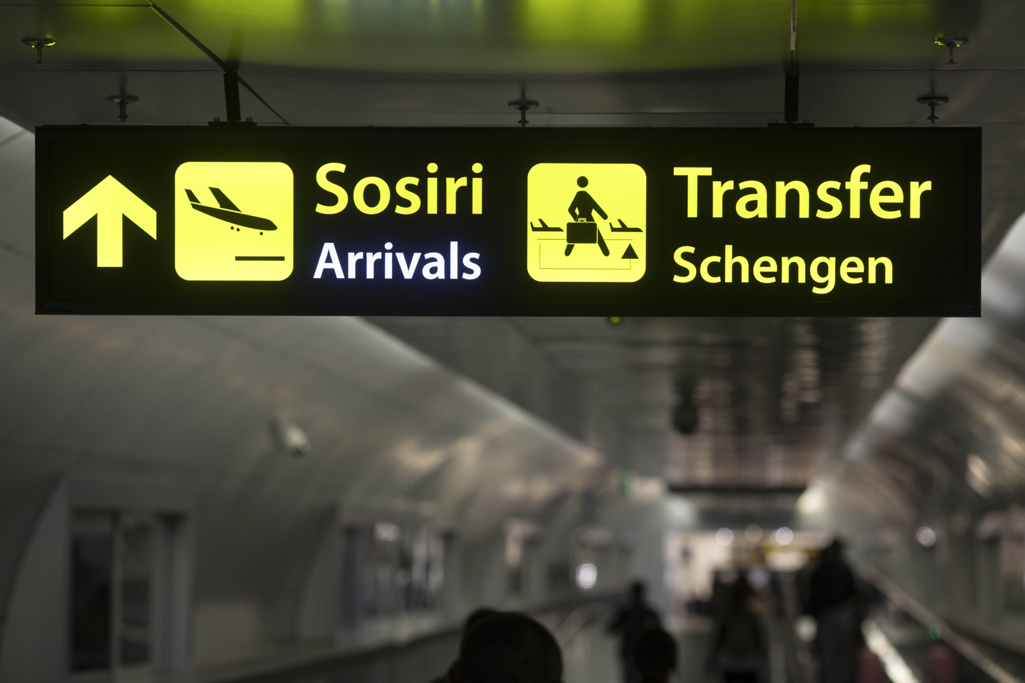 ANPC a amendat cu 2.000 de euro Aeroportul Otopeni din cauza căldurii excesive de la Plecări și Sosiri
