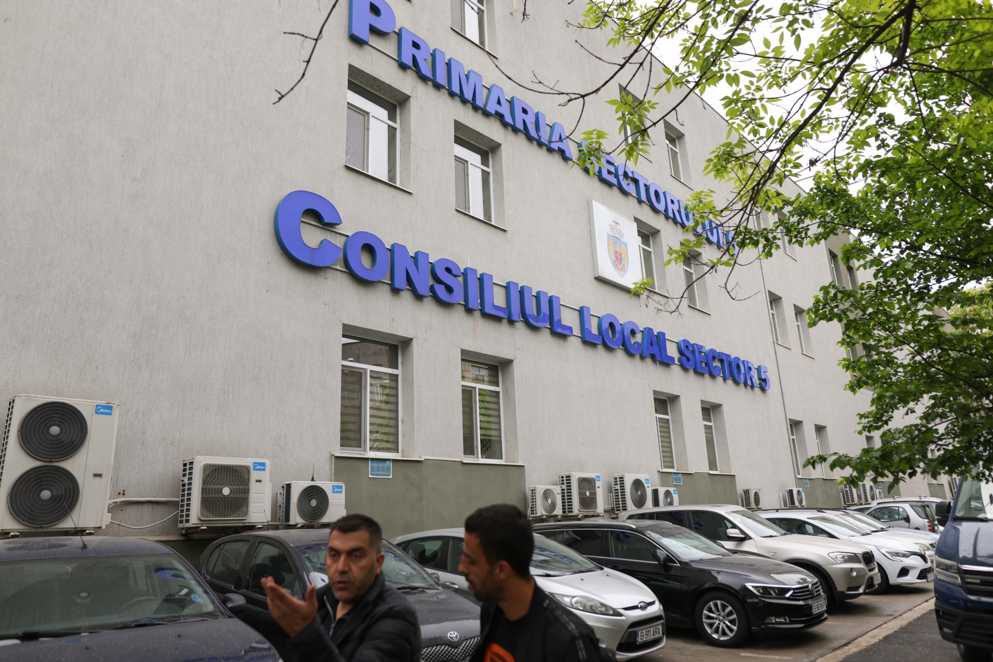 Cine sunt și ce avere au candidații la primăriile Capitalei | Lista pentru Sectorul 5