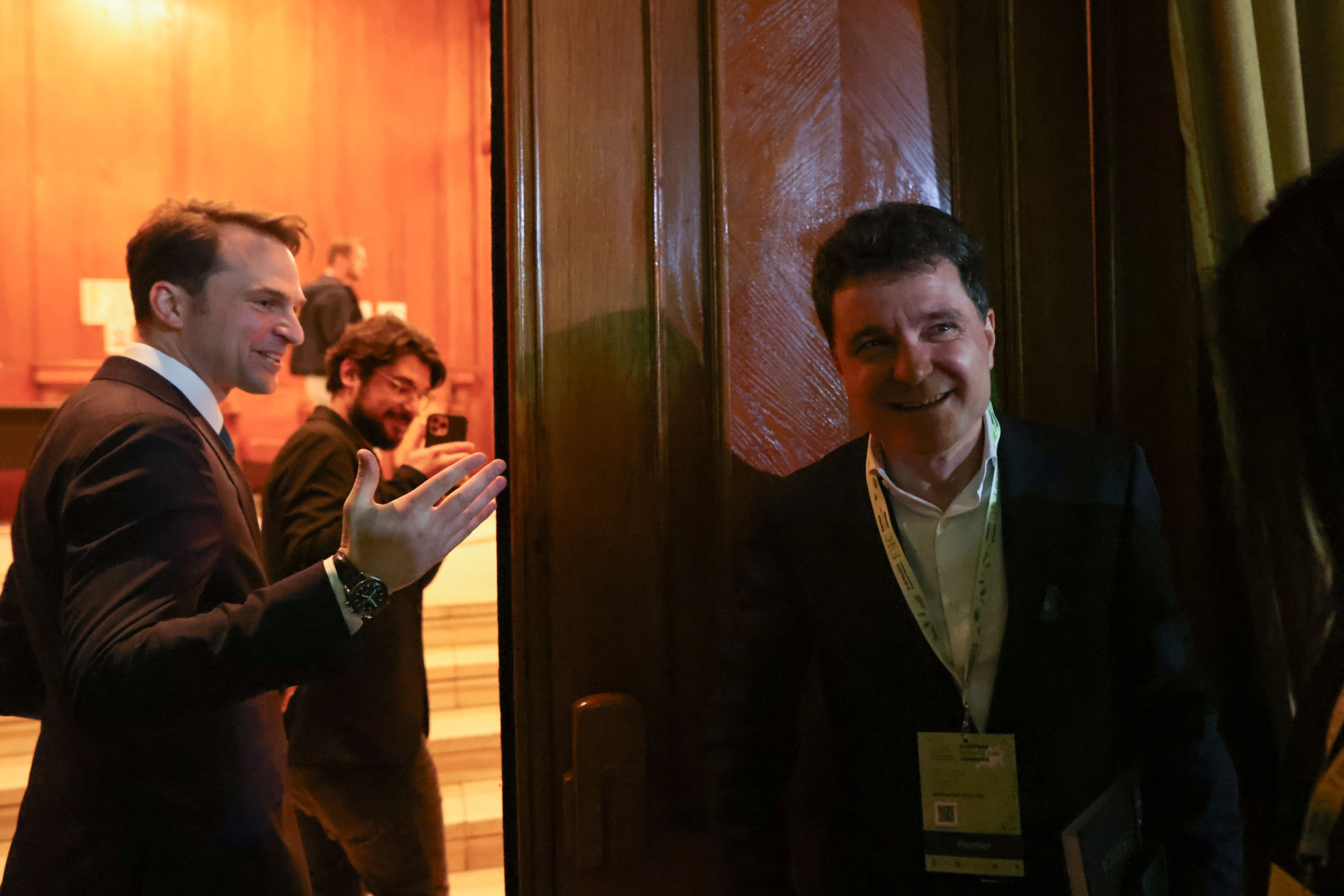 PNL şi PSD îl avertizează pe Nicuşor Dan că nu îl vor susţine în eventualitatea în care obţine un nou mandat