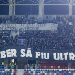 Cum justifică jandarmii folosirea gazelor lacrimogene la meciul FCSB-Petrolul. FOTO: Inquam Photos / Gyozo Baghiu