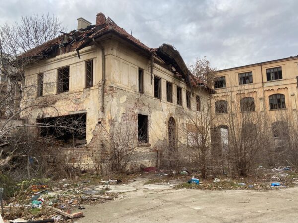 Ruinele Școlii de meserii „Ciocanul”