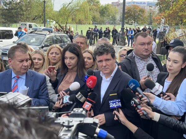 Show incredibil în centrul Capitalei. Îmbrânceli între autoritățile locale