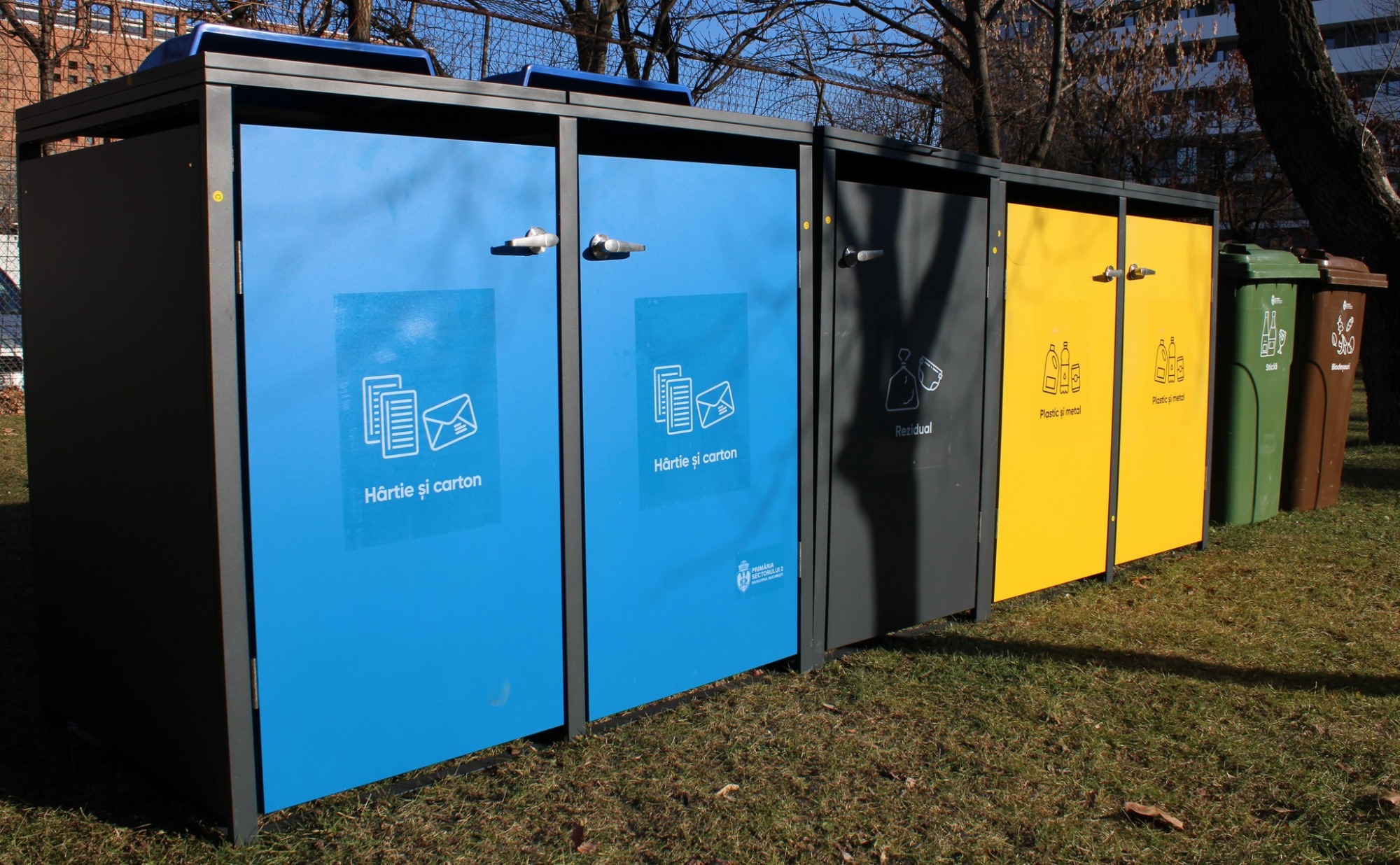 Sector 2 | 130.000 de pubele distribuite la blocuri și case