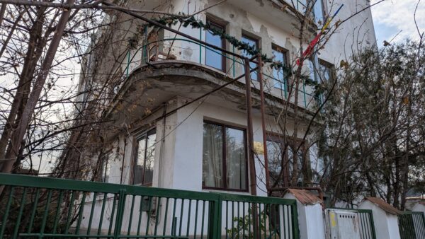 „Cuibul-fantomă” al neo-legionarilor din Capitală