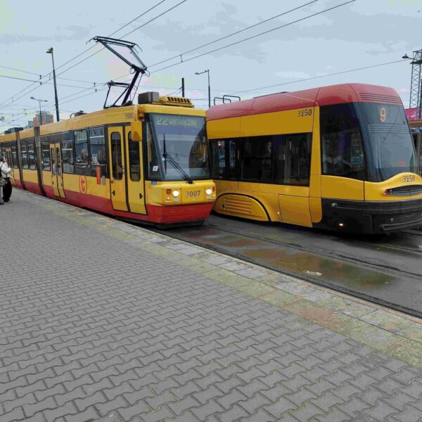 Transportul public din Varşovia. FOTO: clubferoviar.ro