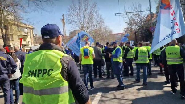 Protestul polițiștilor şi angajaţilor din Apărare. Măsurile luate de Brigada Rutieră pe traseul mitingului. Foto: Arhivă
