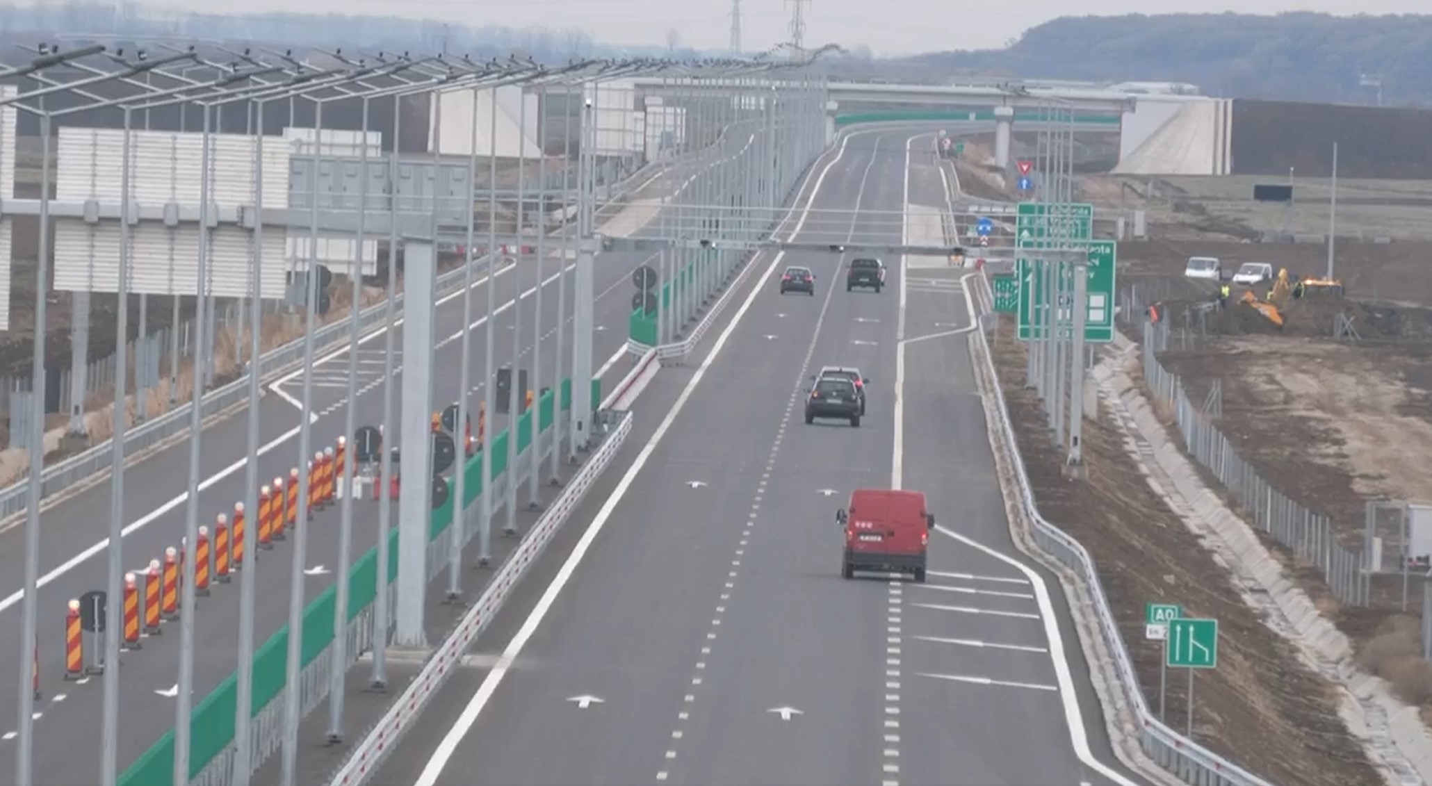 „Autostrada-muzeu“ | Primii şoferi au intrat în această după-amiază pe micul tronson din A0