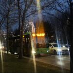 să circule pe benzile unice